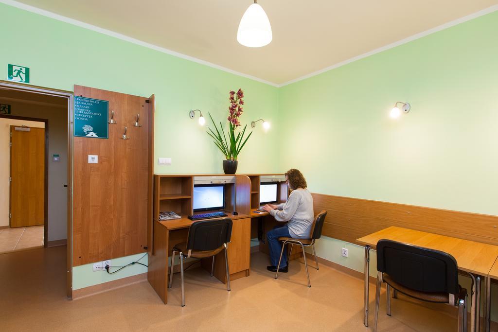 Sanatorium Zbyszko Hotel Буско-Здрой Екстериор снимка